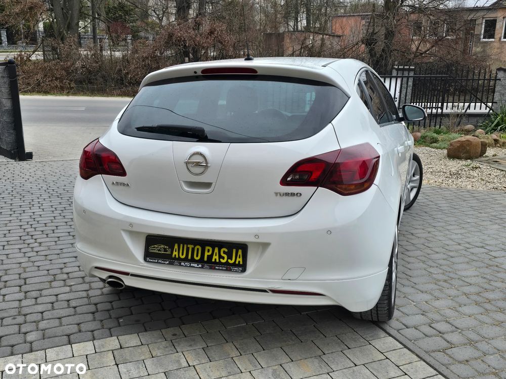 Opel Astra 1.4 Turbo - 10
