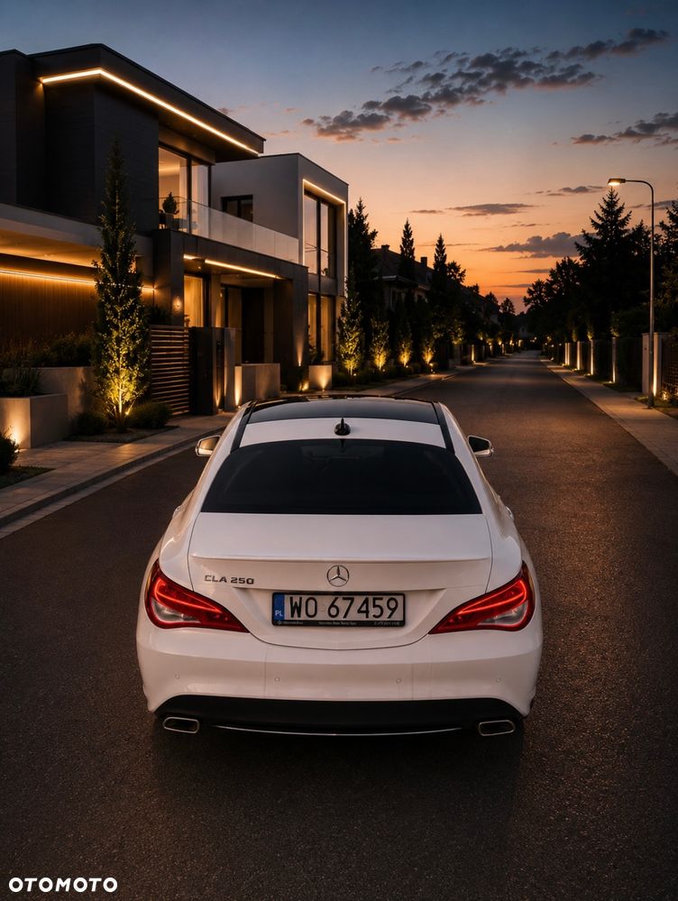 Mercedes-Benz CLA - 4
