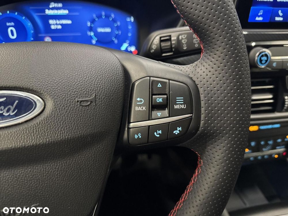 Ford Kuga - 27