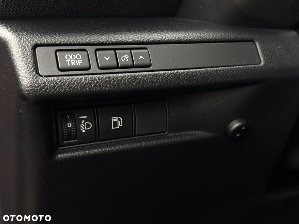 Lexus LBX 1.5 Hybrid - 31