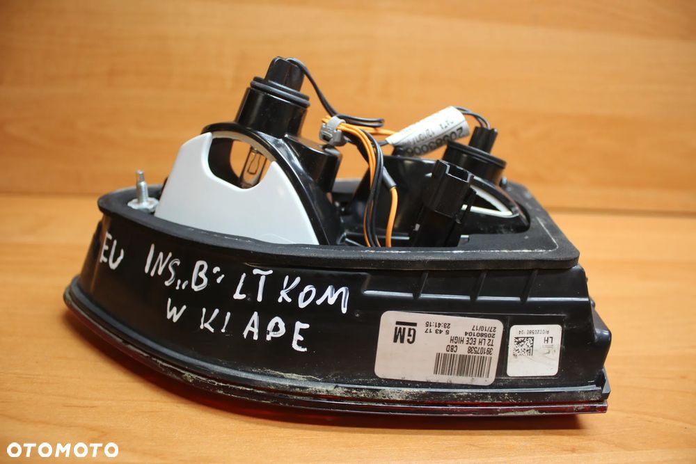 LAMPA PRAWY TYŁ TYLNA PRAWA W KLAPE LED OPEL INSIGNIA B KOMBI 39107538 - 8