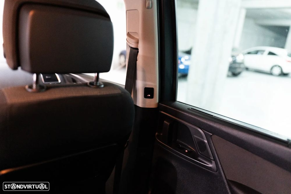 VW Sharan 2.0 TDI Confortline DSG - 40