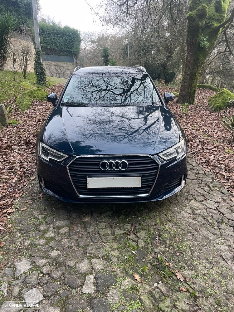 Audi A3 Sportback 1.6 TDI Sport - 4