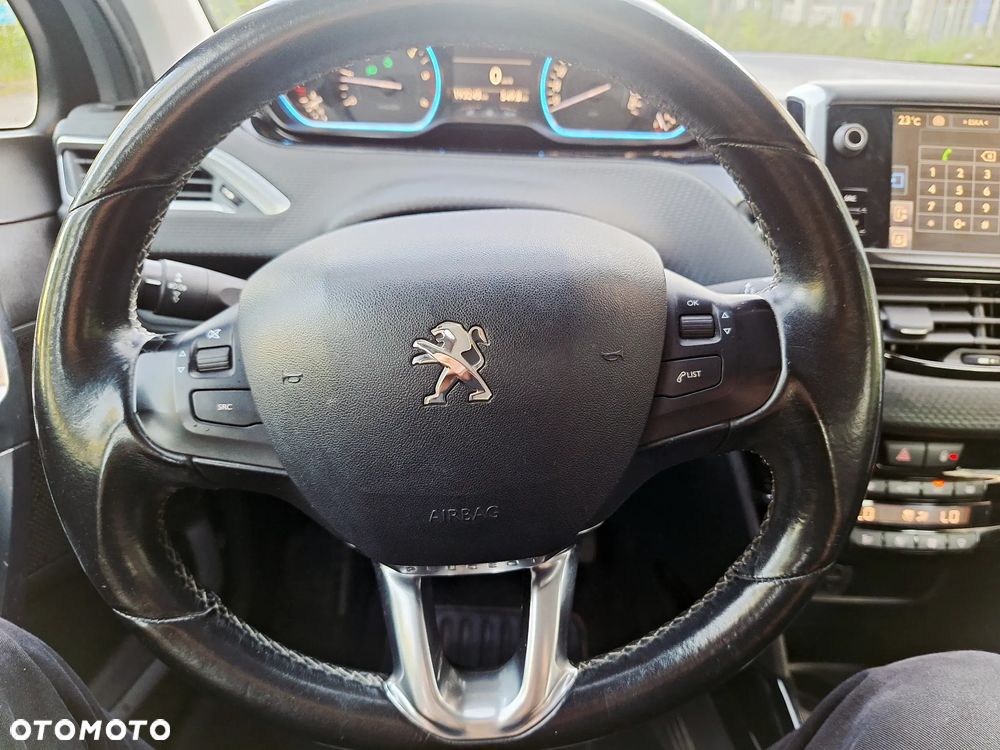 Peugeot 2008 1.6 BlueHDi Allure - 20