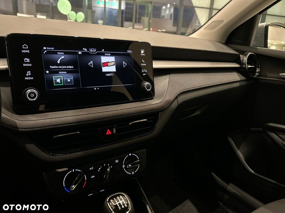 Skoda Fabia 1.0 TSI Drive - 25