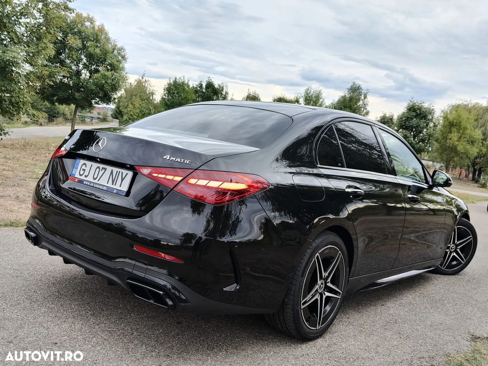 Mercedes-Benz C 300 4Matic T 9G-TRONIC AMG Line - 7