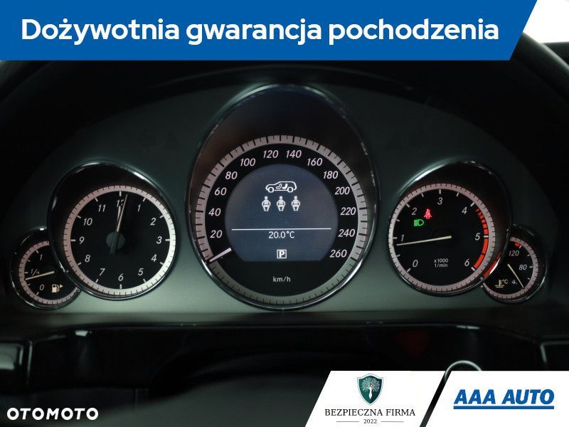 Mercedes-Benz Klasa E - 9