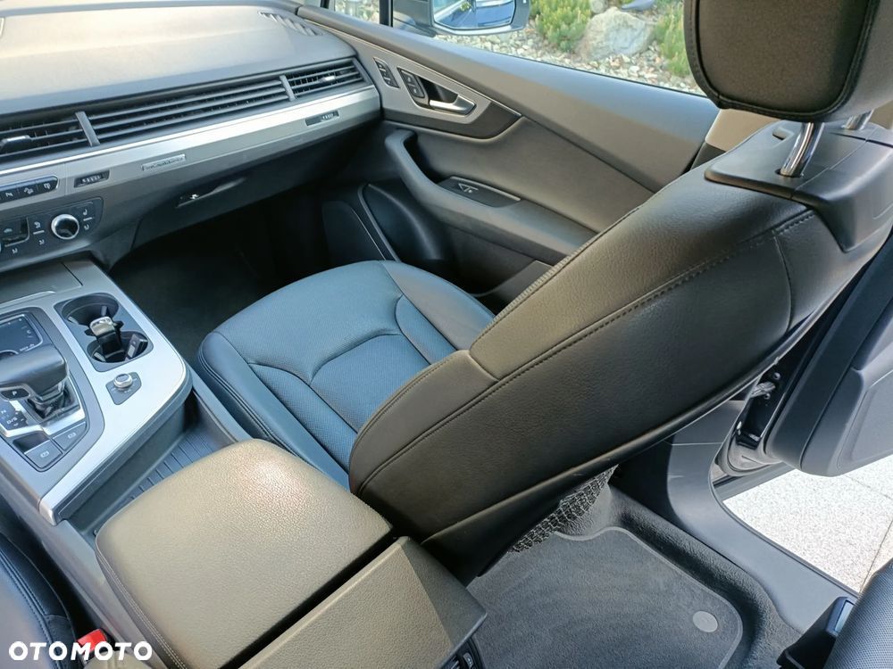 Audi Q7 - 9