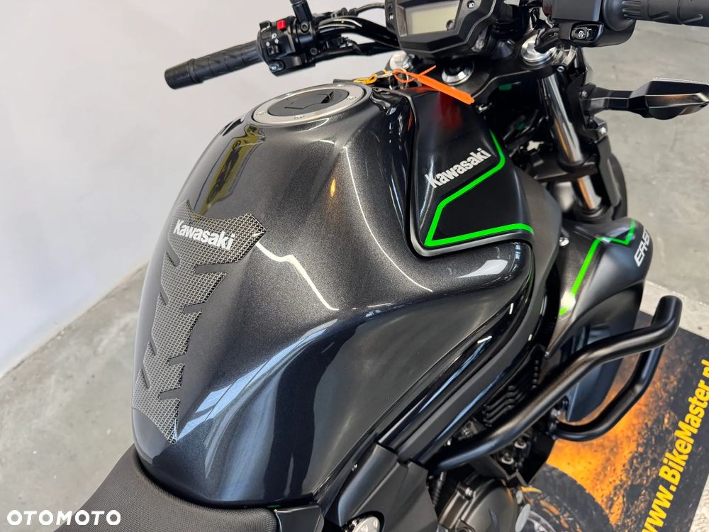 Kawasaki ER - 17