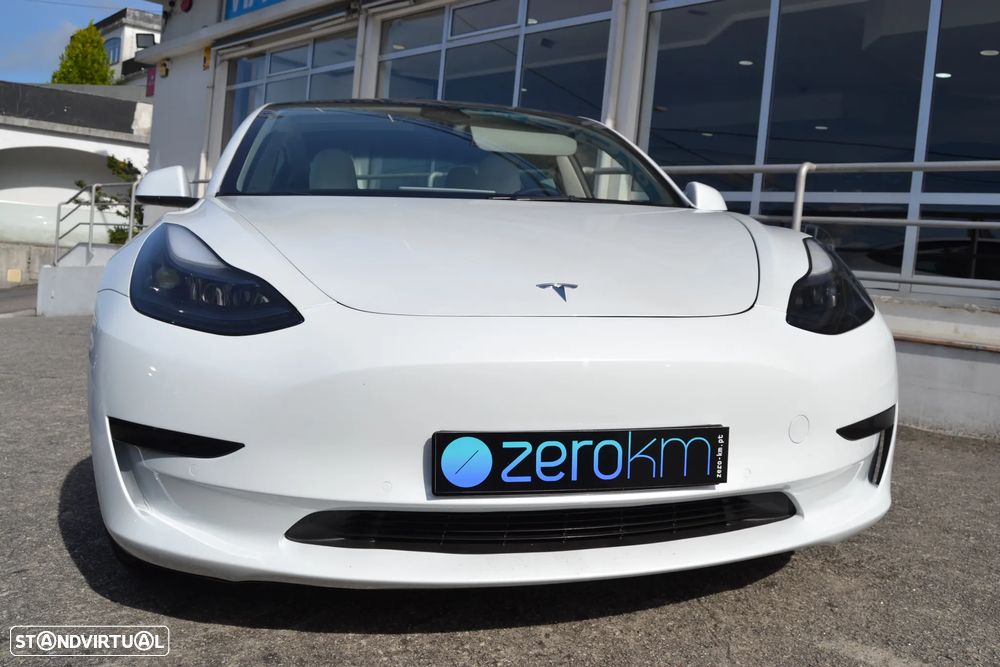Tesla Model 3 Standard Range Plus RWD - 1
