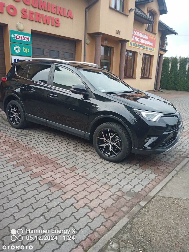 Toyota RAV4 - 4