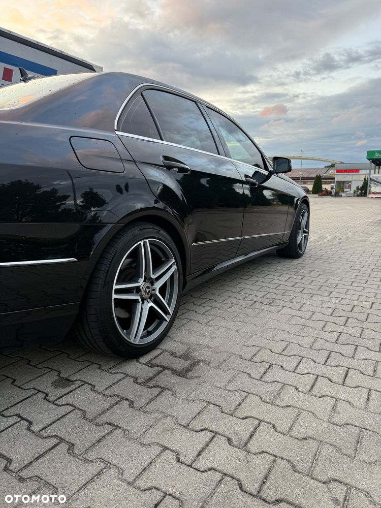 Mercedes-Benz Klasa E 350 CDI 4-Matic BlueEff Avantgarde - 17