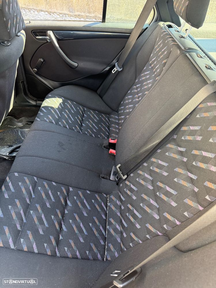 Mercedes-Benz C 220 - 7