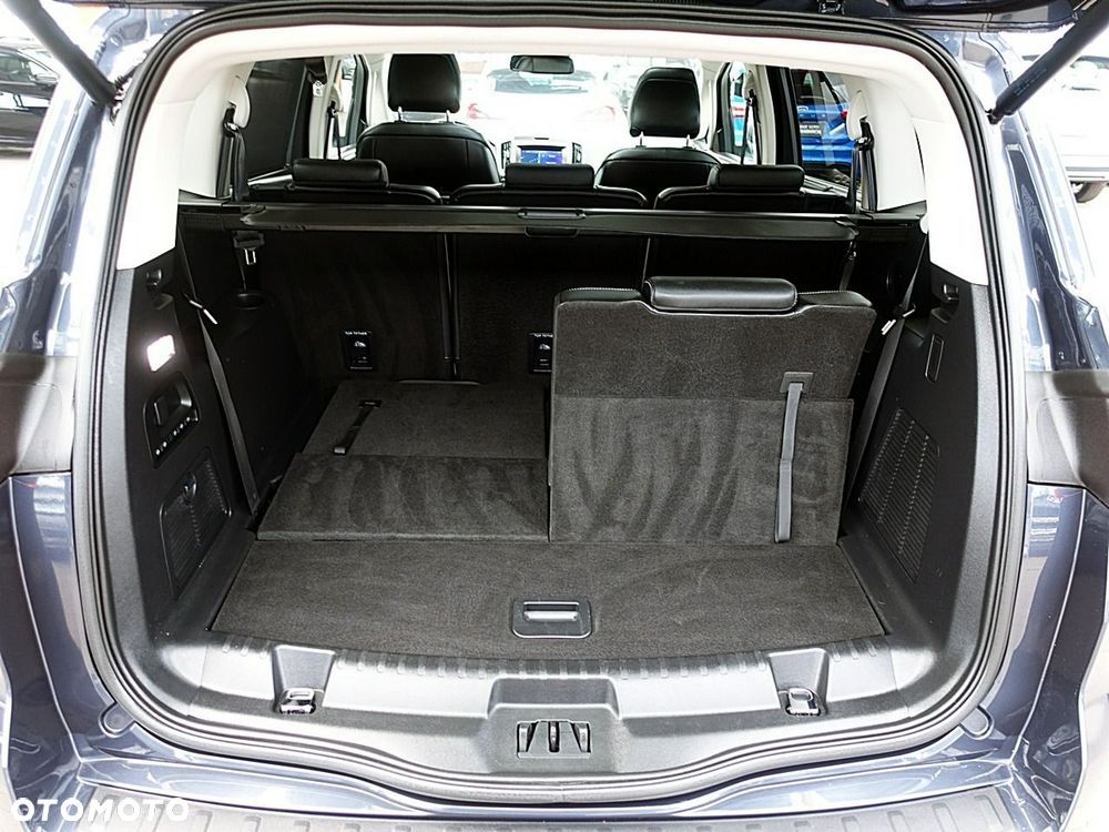 Ford S-Max - 18