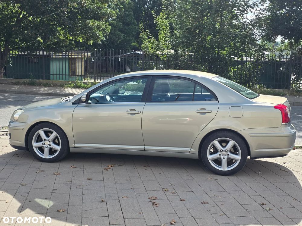 Toyota Avensis 2.2 D-4D Prestige - 5