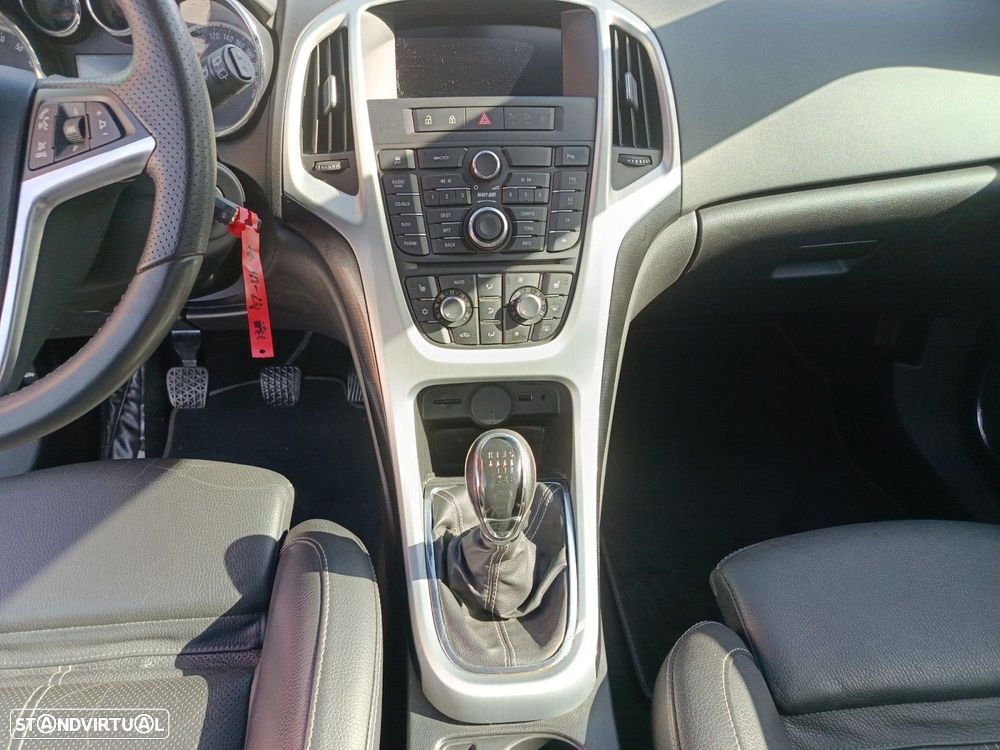 Opel Astra GTC 1.4 T - 11