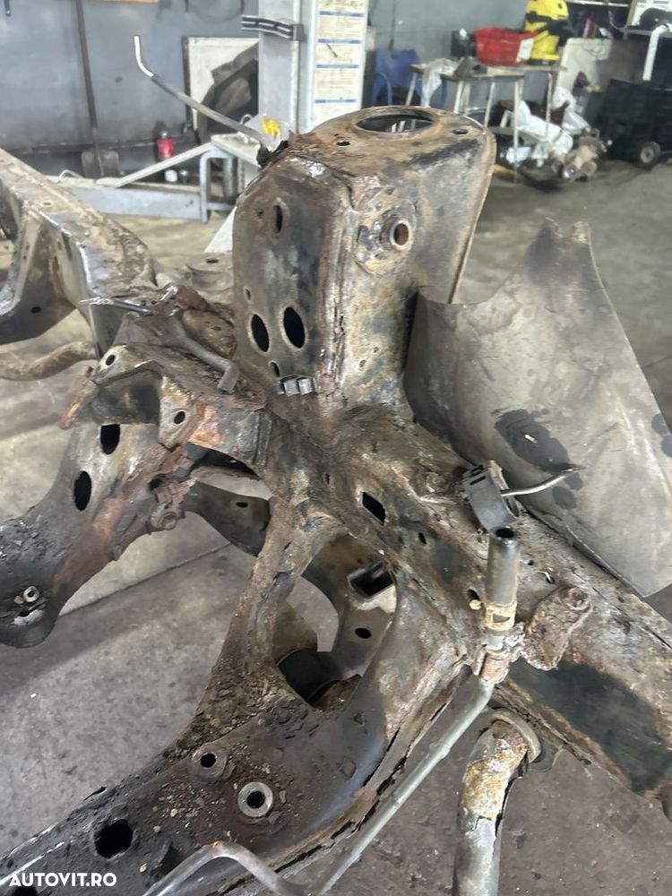 Sasiu Toyota Land Cruiser J12 3.0 D - 4D 2003 2002 - 2010 SUV (1305) - 15