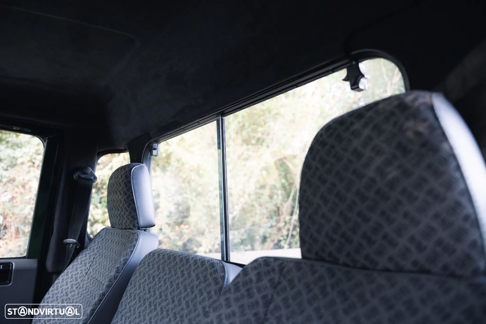 Land Rover Defender 90 2.5 TDi Metal Top - 30