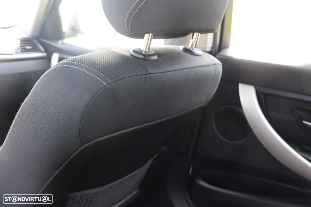 BMW 320 d Aut. Efficient Dynamics Edition - 11