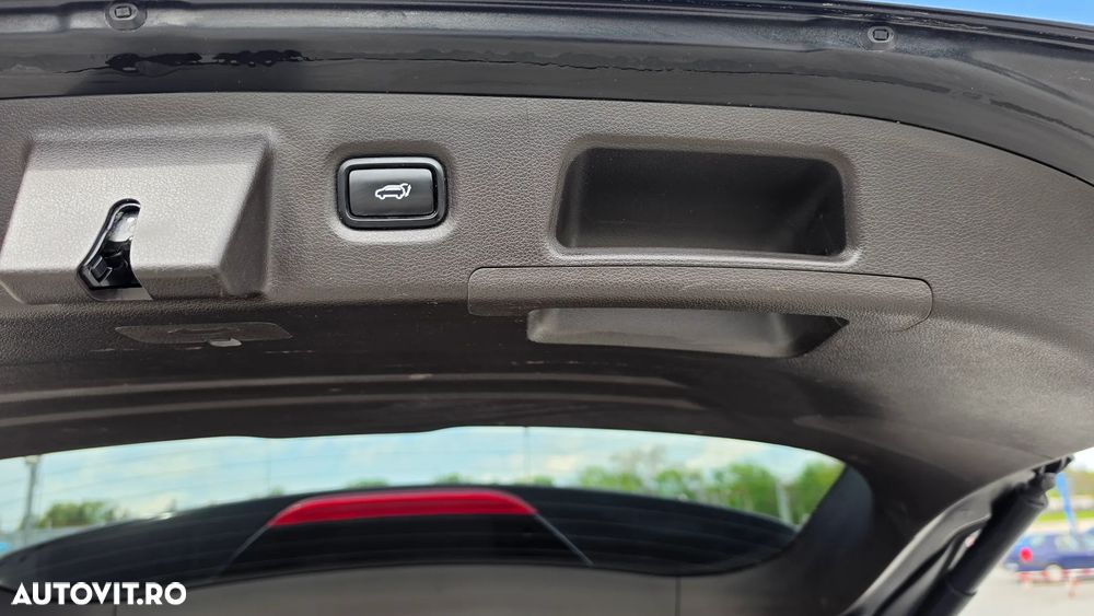 Hyundai Santa Fe 1.6 HEV 2WD Signature - 23