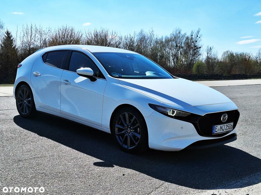 Mazda 3 SKYACTIV-G 2.0 M-Hybrid SELECTION - 2