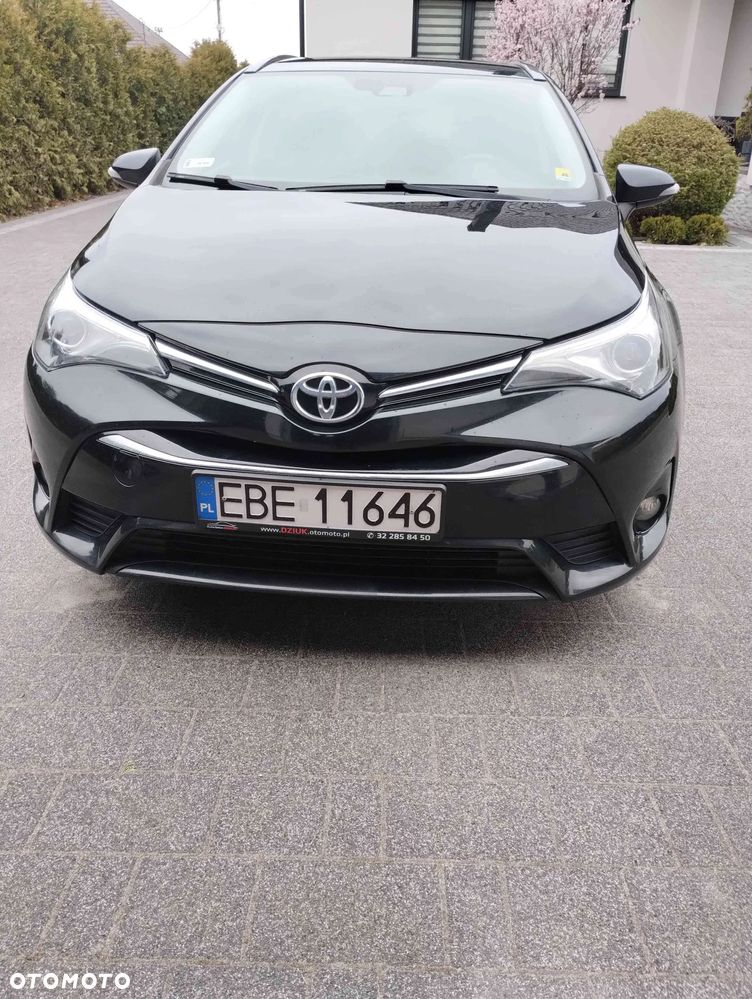 Toyota Avensis 2.0 D-4D Premium - 6
