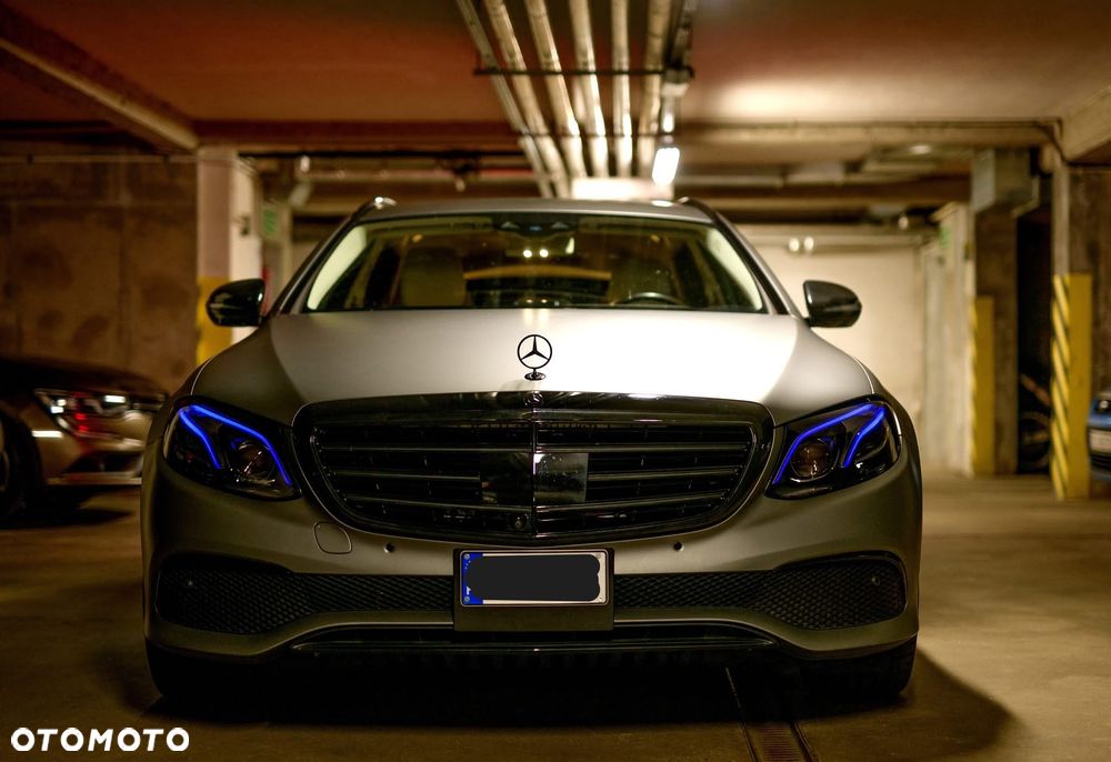 Mercedes-Benz Klasa E 400 4-Matic 9G-TRONIC - 5