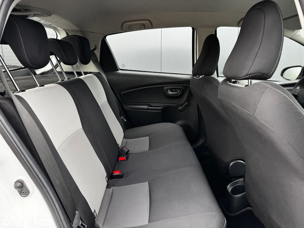 Toyota Yaris Hybrid 100 Premium EU6 - 12