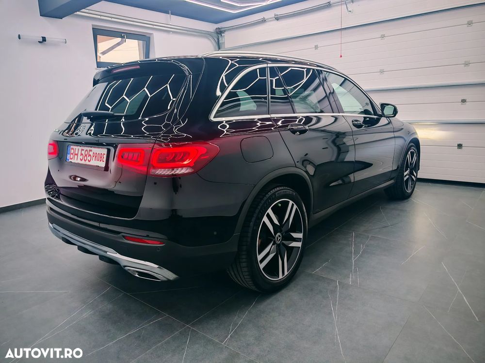 Mercedes-Benz GLC - 24