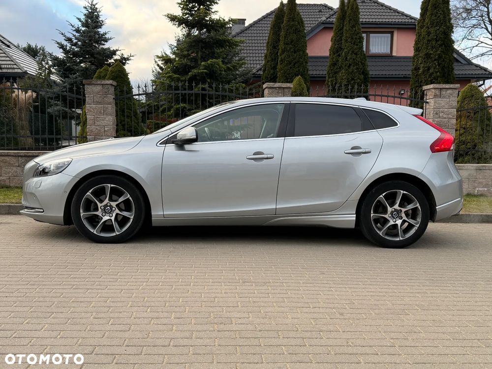 Volvo V40 D2 Inscription - 3