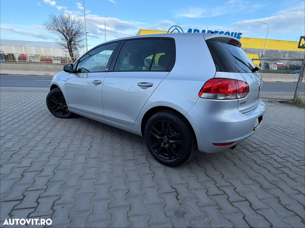 Volkswagen Golf - 4