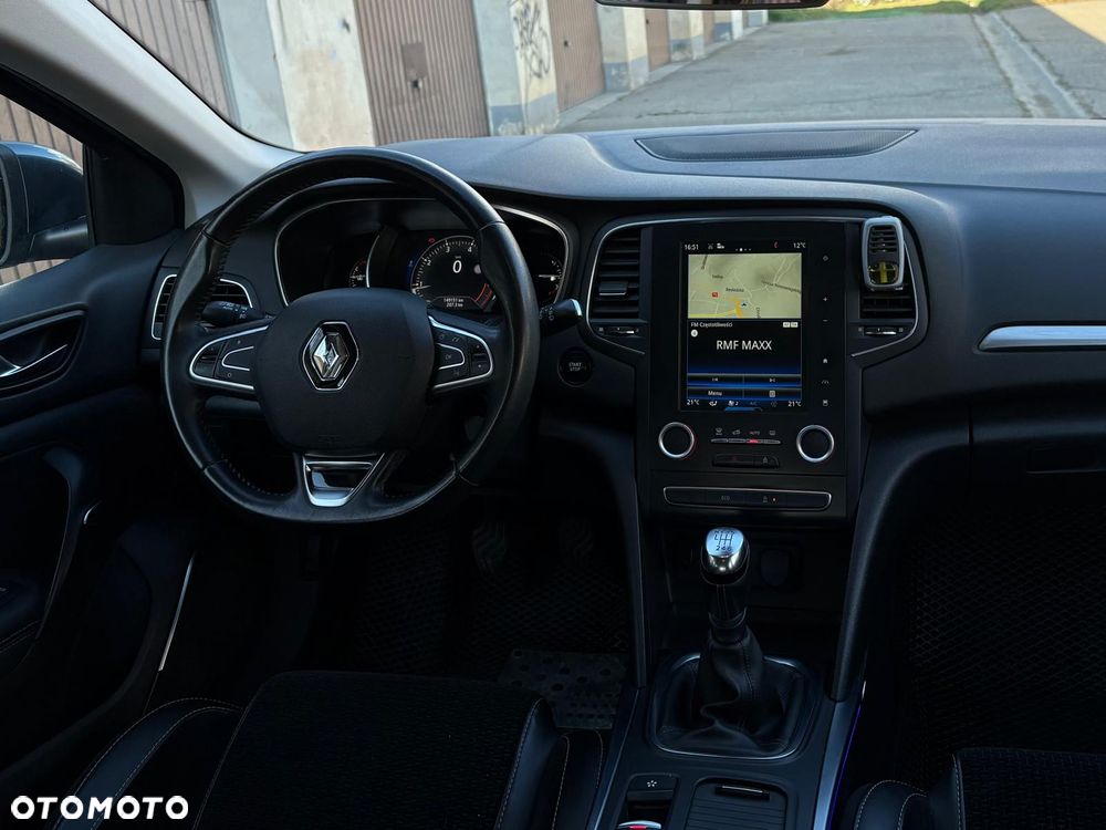 Renault Megane ENERGY TCe 130 Start & Stop Paris Business - 8