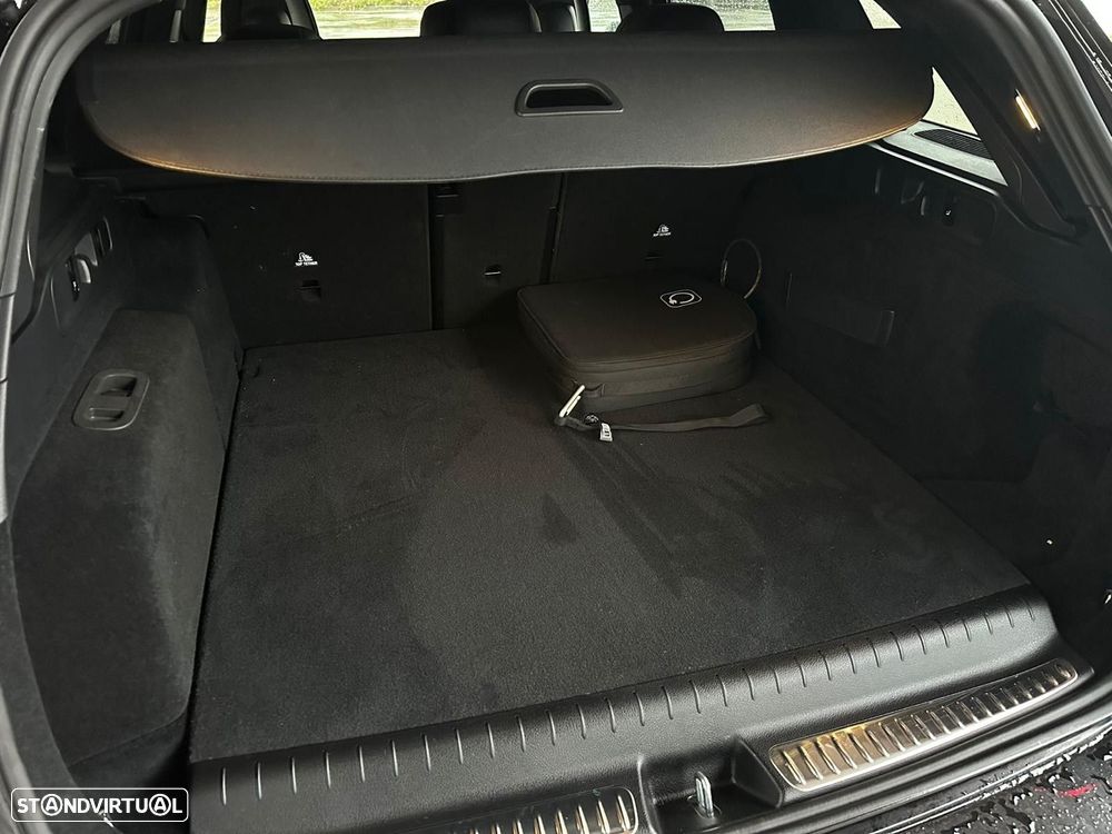 Mercedes-Benz C 300 de 4Matic T 9G-TRONIC AMG Line - 10