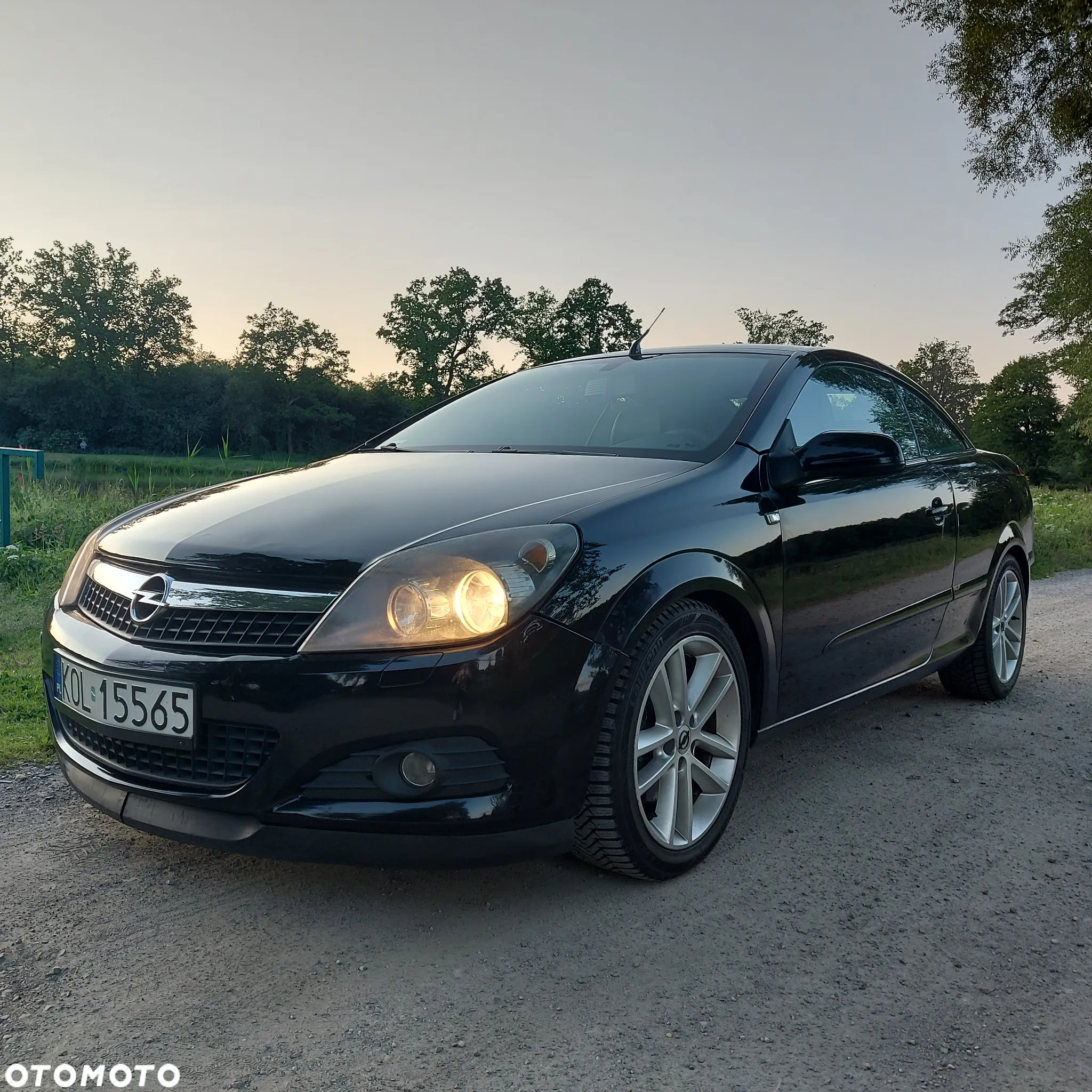 Opel Astra Twin Top 1.9 CDTI Cosmo - 9