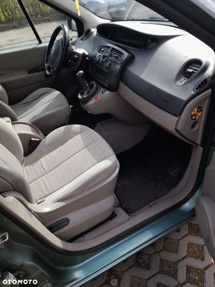 Renault Scenic - 8
