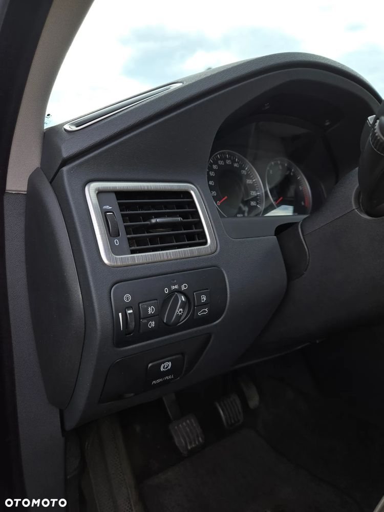 Volvo V70 2.0D Momentum - 23