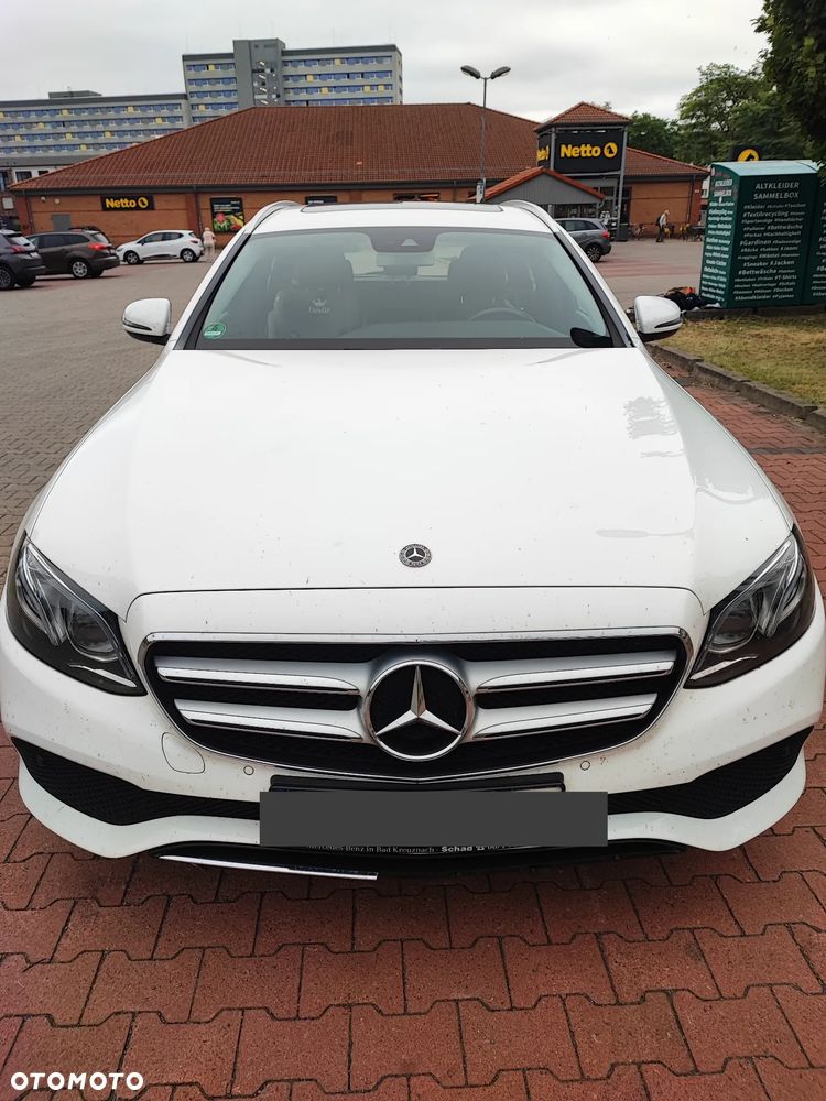 Mercedes-Benz Klasa E 220 d 9G-TRONIC - 1