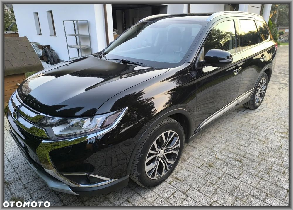 Mitsubishi Outlander 2.0 Intense + 4WD CVT - 18