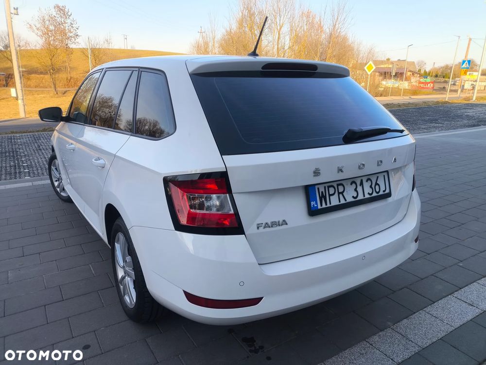 Skoda Fabia 1.0 TSI Ambition - 6
