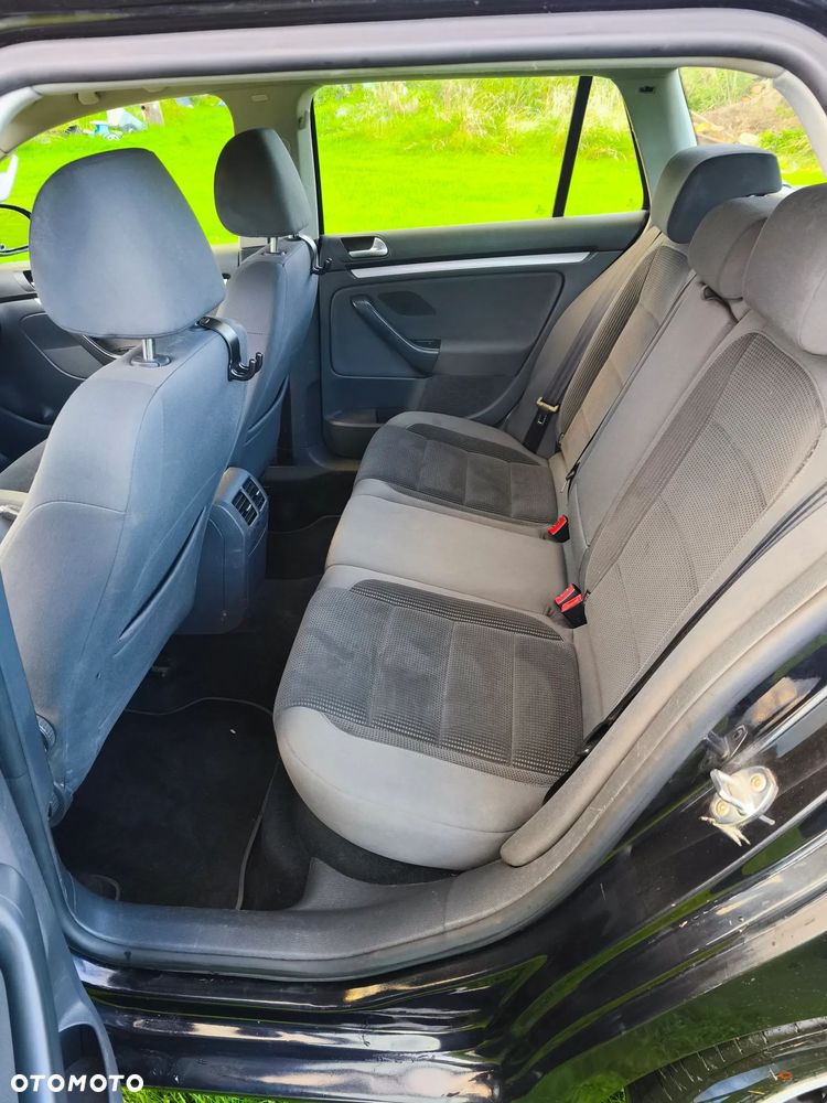 Volkswagen Golf 1.9 TDI Comfortline DSG - 9