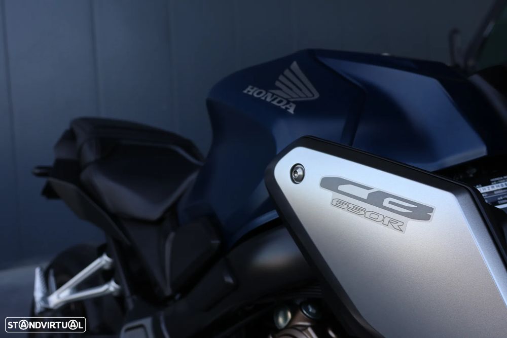 Honda CB - 11