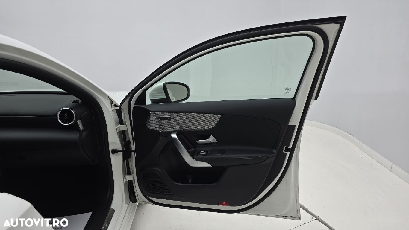 Mercedes-Benz A - 18