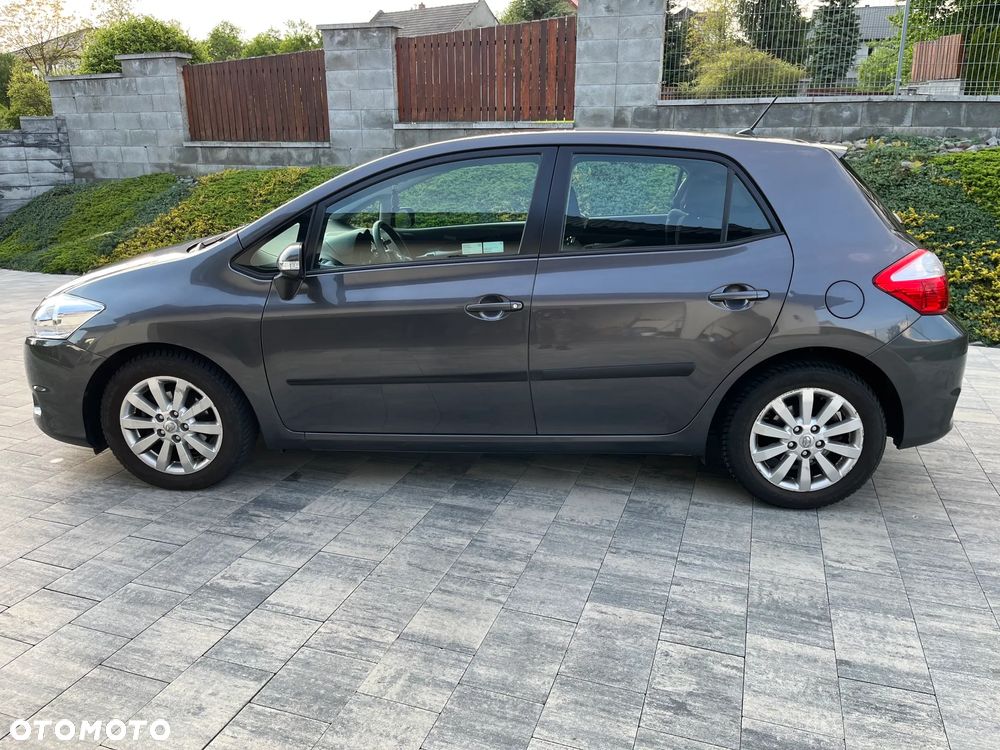 Toyota Auris 1.6 Premium - 3