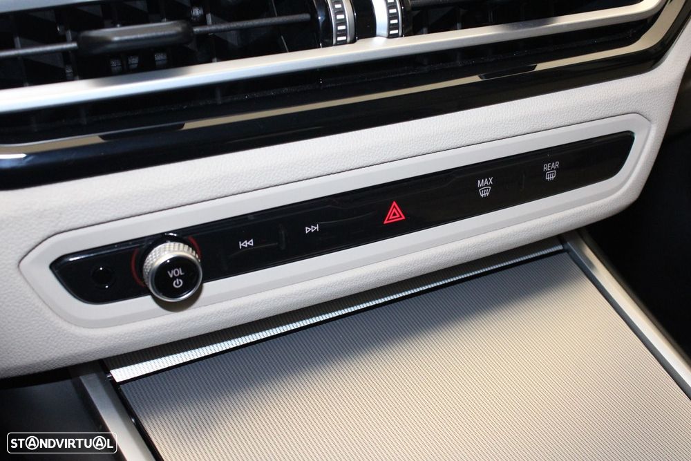 BMW i4 eDrive40 - 21