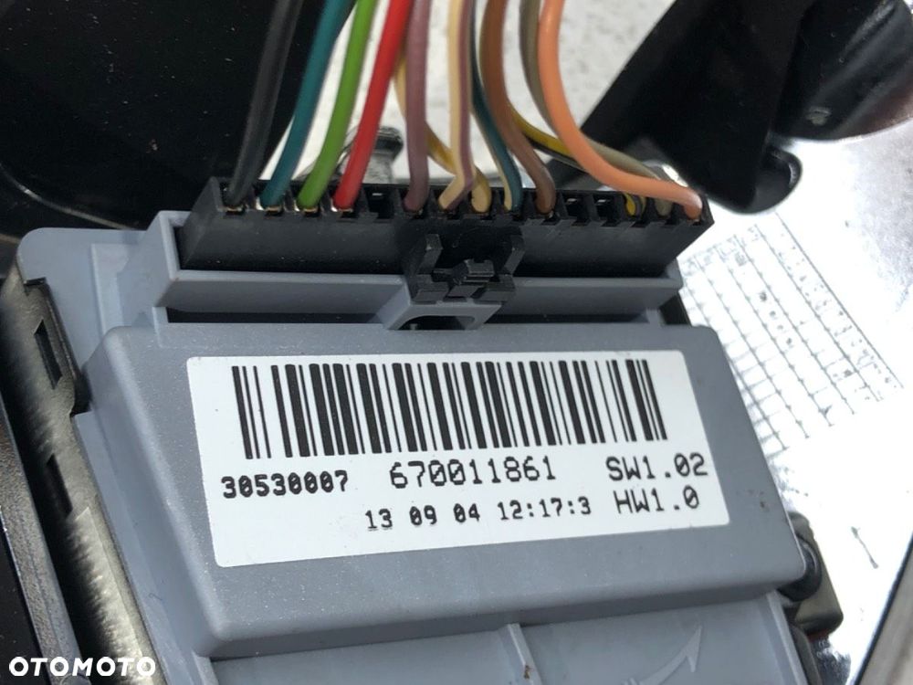 PRZEŁĄCZNIKI KIEROWNICY MULTIFUNKCJA  MASERATI QUATTROPORTE VI 2012 - 2022 3.0 S Q4 302 kW [411 - 6