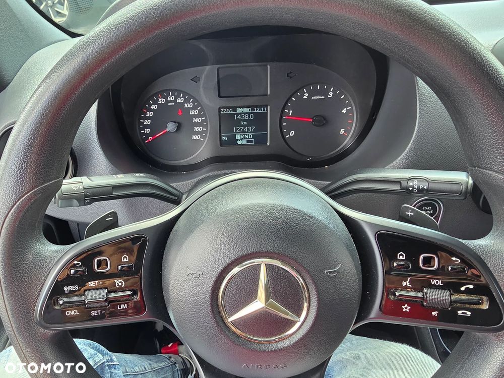 Mercedes-Benz Sprinter 215 automat rok 2022 klima webasto średni kamera tempomat - 4