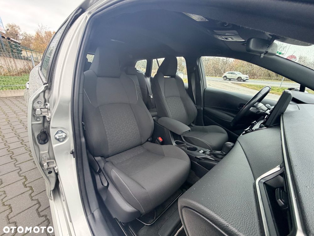 Toyota Corolla 1.8 Hybrid Executive - 26