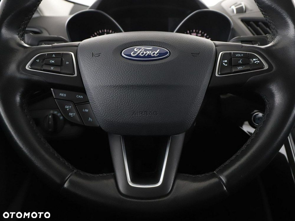 Ford Kuga 1.5 EcoBoost 2x4 Titanium - 22