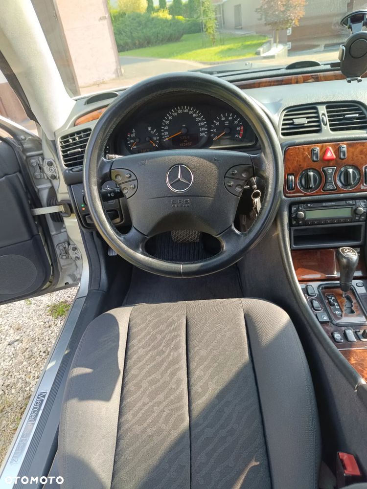 Mercedes-Benz CLK - 14