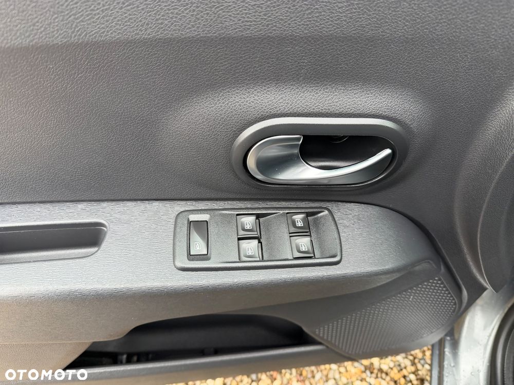 Dacia Lodgy TCe 115 Stepway - 26